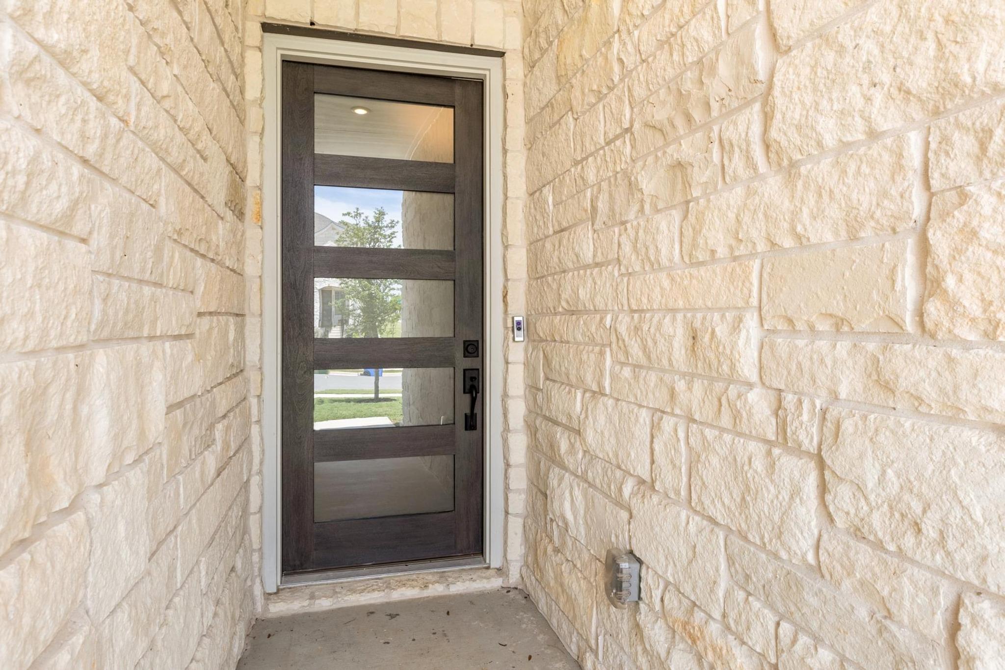 303 Kings Pine DR