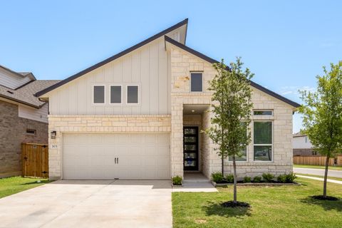 303 Kings Pine DR Dripping Springs TX 78620