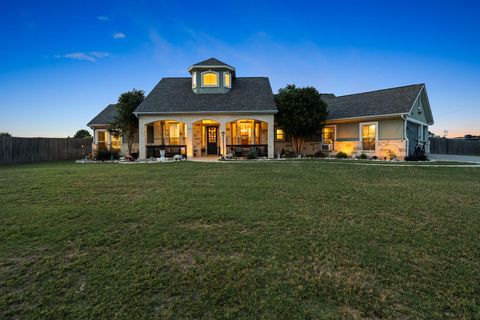 105 E Doucet CV Hutto TX 78634