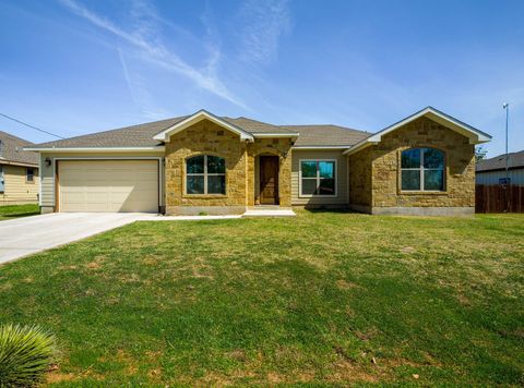 114 Norwood DR Granite Shoals TX 78654