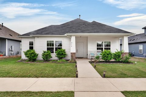 Photo of 219 Roaming DR, Hutto, TX 78634 (MLS # 1494578)