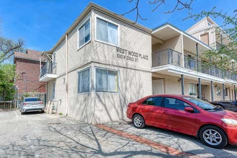 Photo of 1010 W 23 ST #11, Austin, TX 78705 (MLS # 4800391)