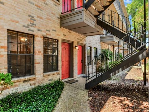 2216 San Gabriel ST 105 Austin TX 78705