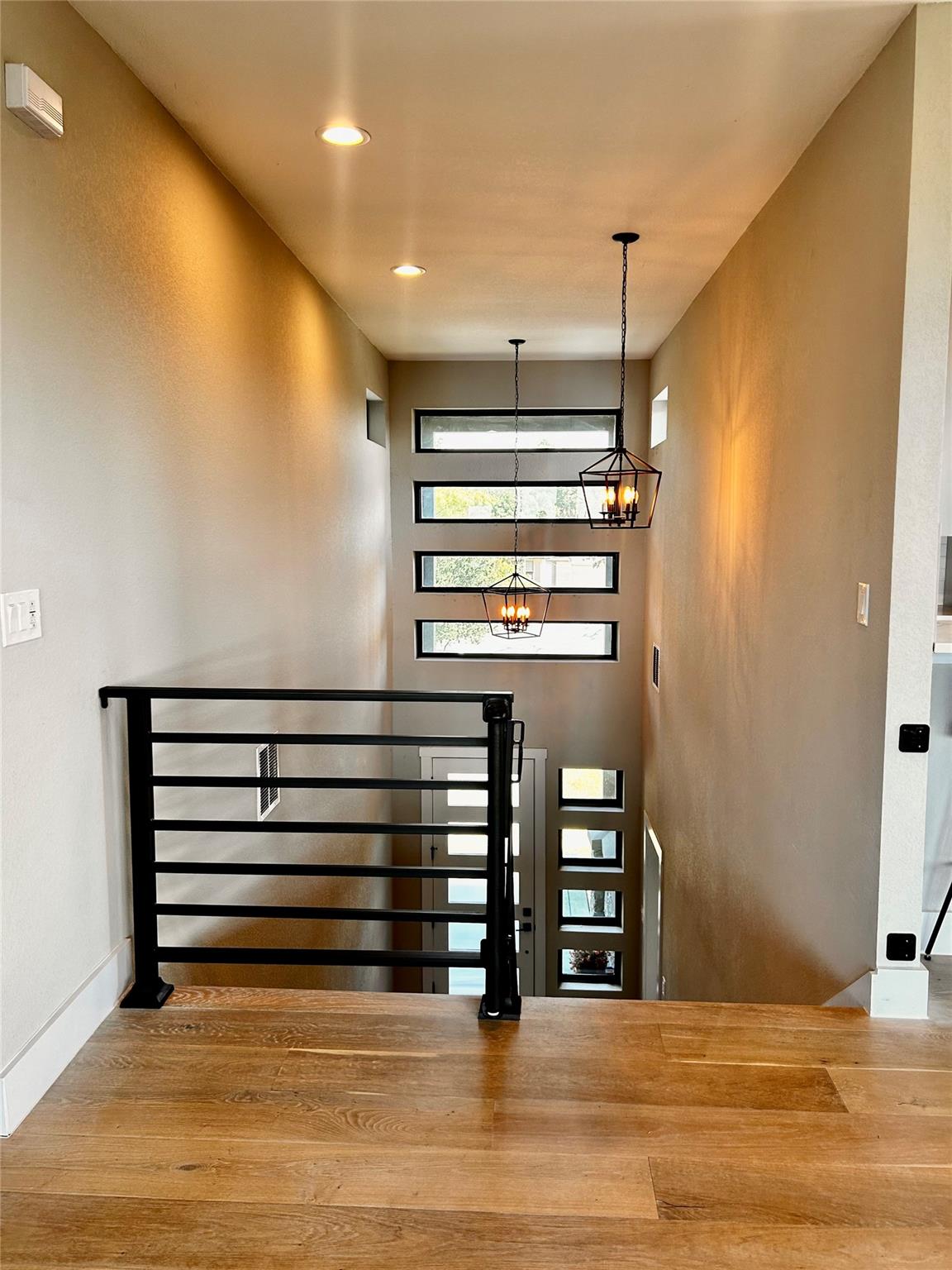 18700 Venture DR