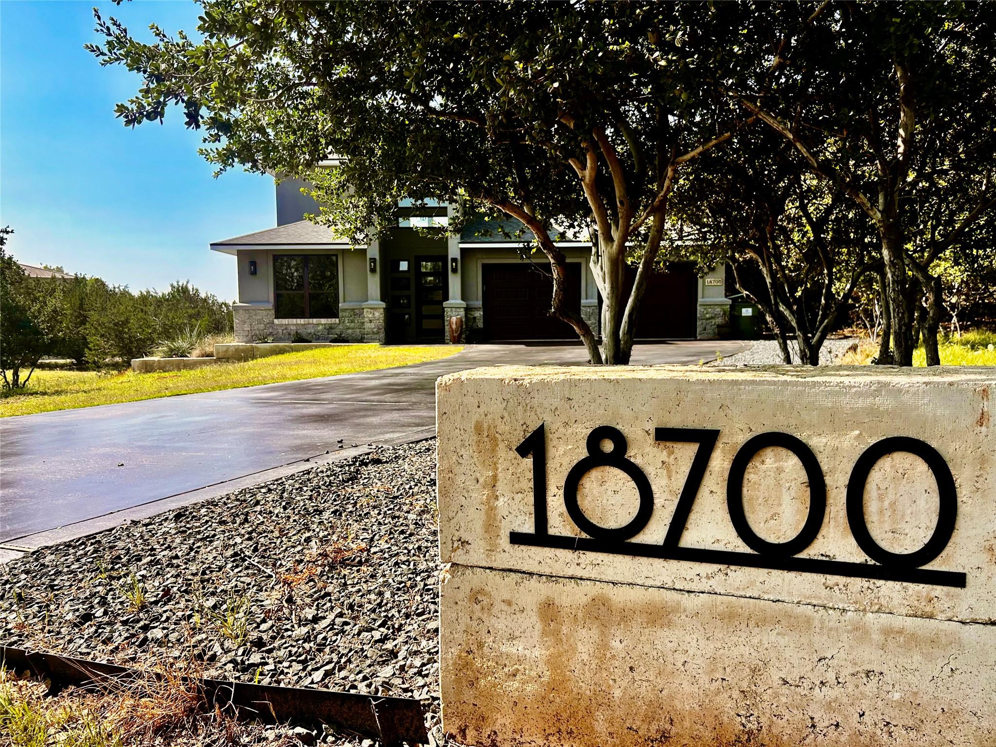 18700 Venture DR