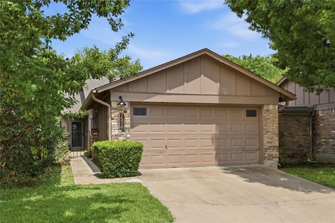 Photo of 7516 Hemingway ST, Austin, TX 78752 (MLS # 5865630)