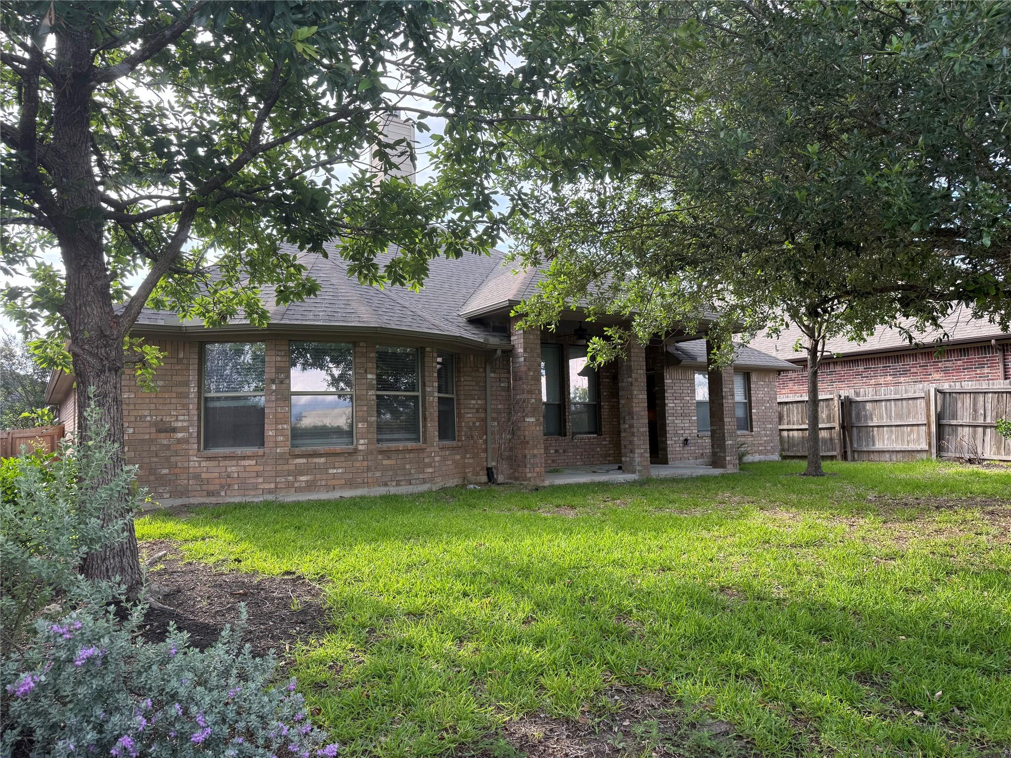 11633 Sun Glass DR