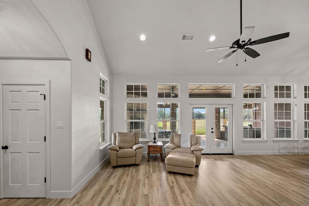 2795 W Highway 290