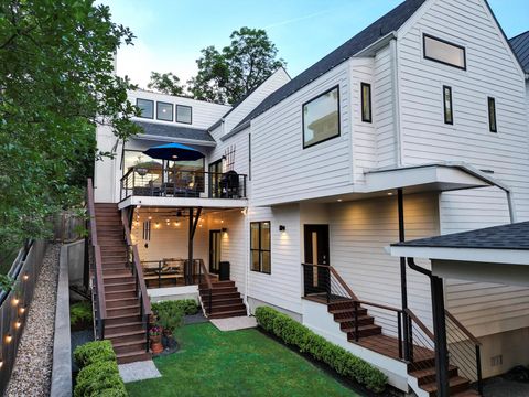 Photo of 3108 Grandview ST, Austin, TX 78705 (MLS # 9976694)
