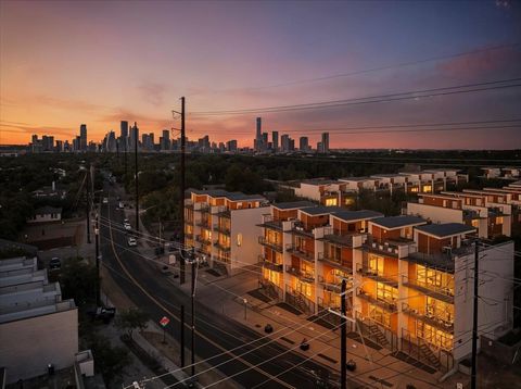 Tiny photo for 2301 S 5th ST #6, Austin, TX 78704 (MLS # 2738661)