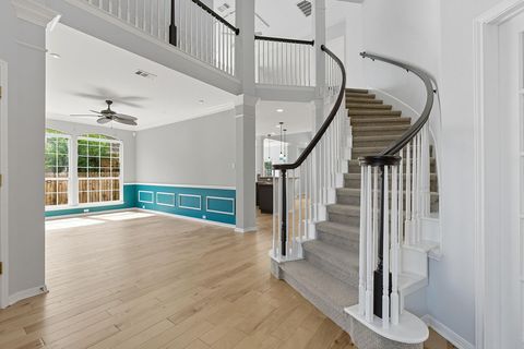 Tiny photo for 10033 Scull Creek DR, Austin, TX 78730 (MLS # 8273017)