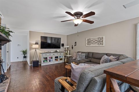 Tiny photo for 21446 Lakefront DR, Lago Vista, TX 78645 (MLS # 9031443)