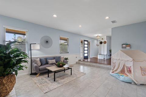 Tiny photo for 21446 Lakefront DR, Lago Vista, TX 78645 (MLS # 9031443)
