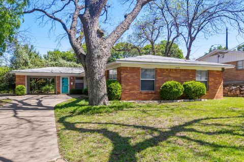 1909 Fairlawn LN Austin TX 78704