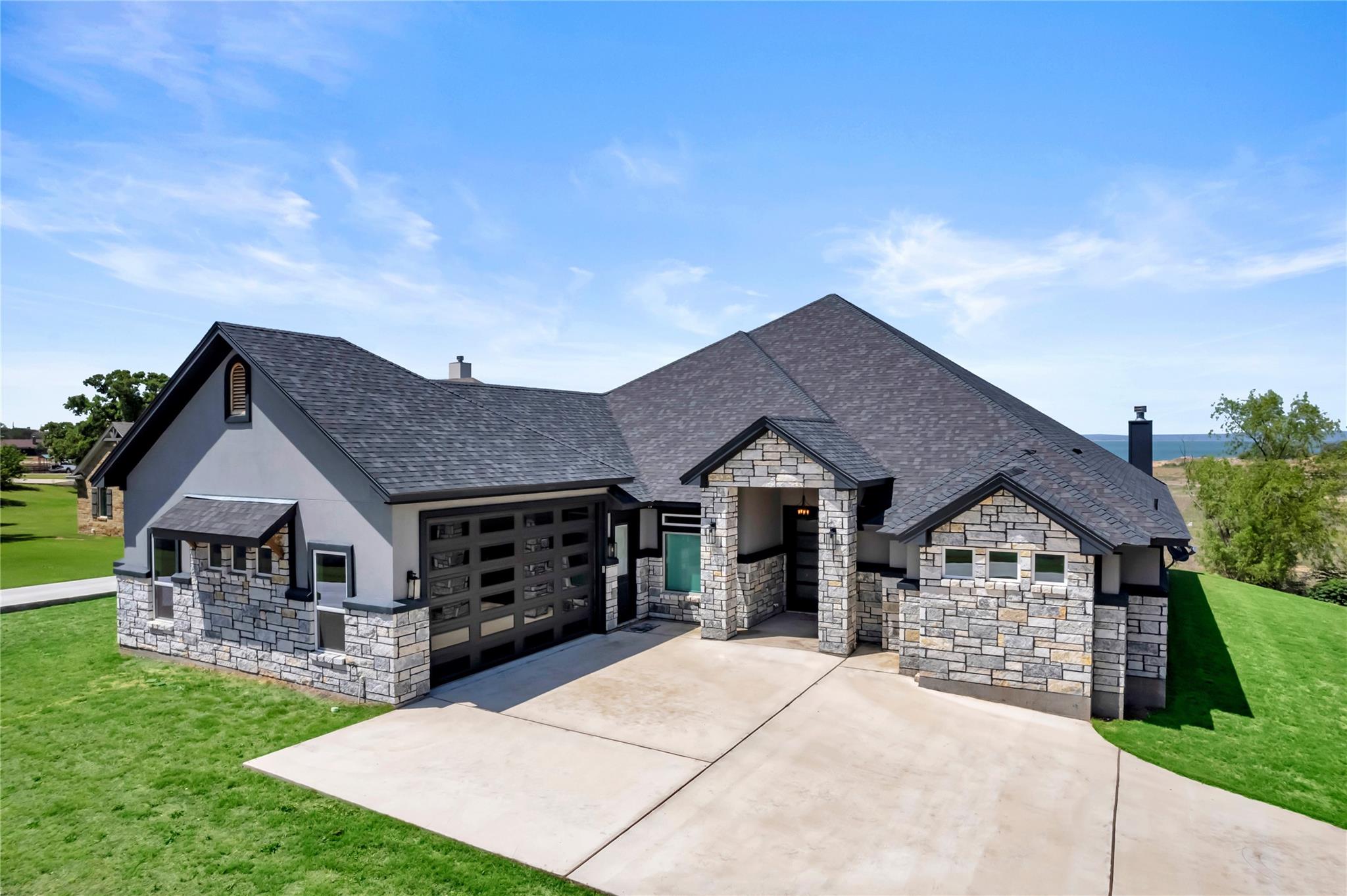 103 Water Ridge CT
