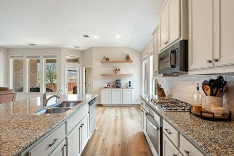 Photo of 18517 DeLeon Bayou LN, Austin, TX 78738 (MLS # 8428345)