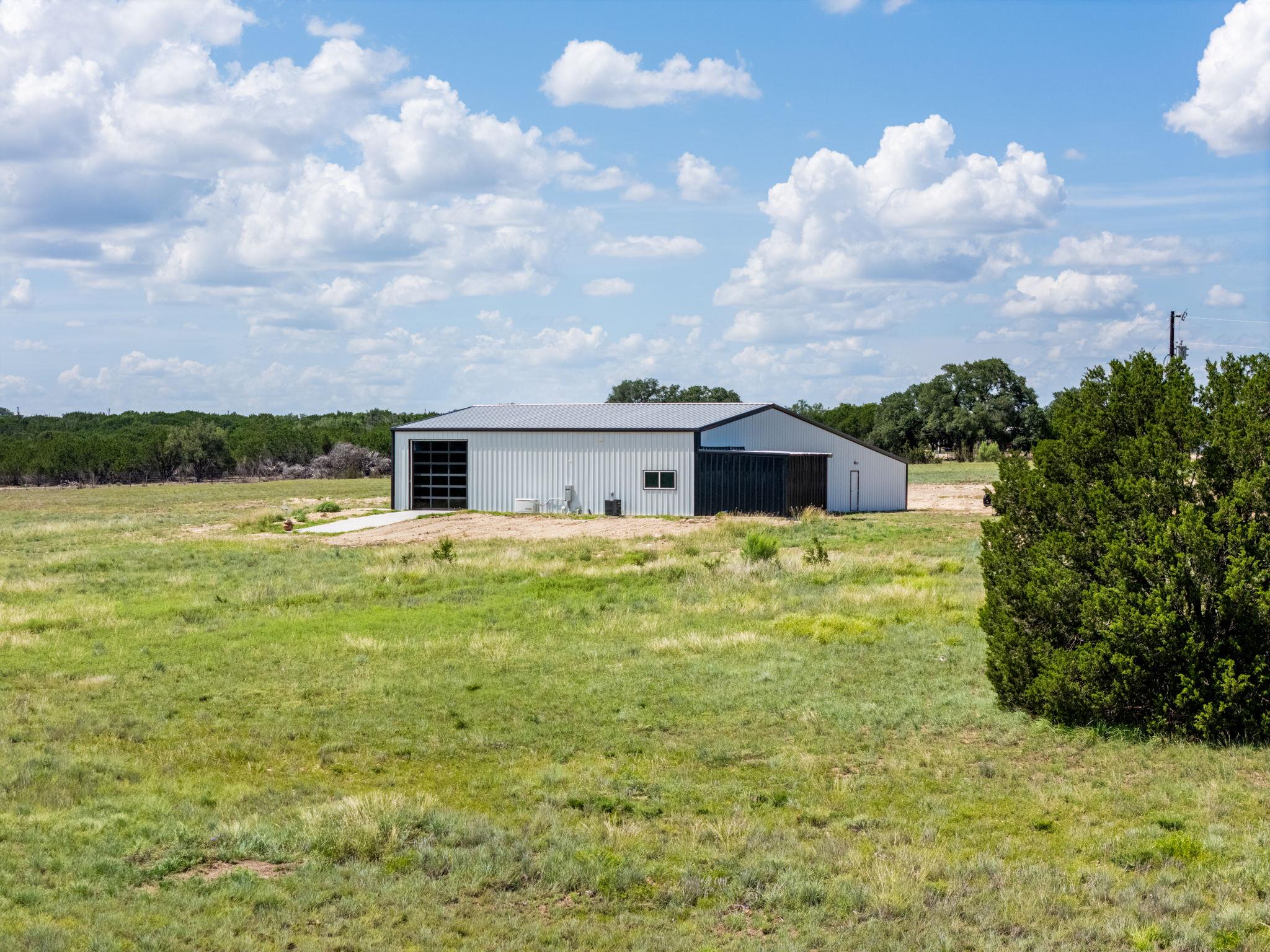 6805 County Road 2001