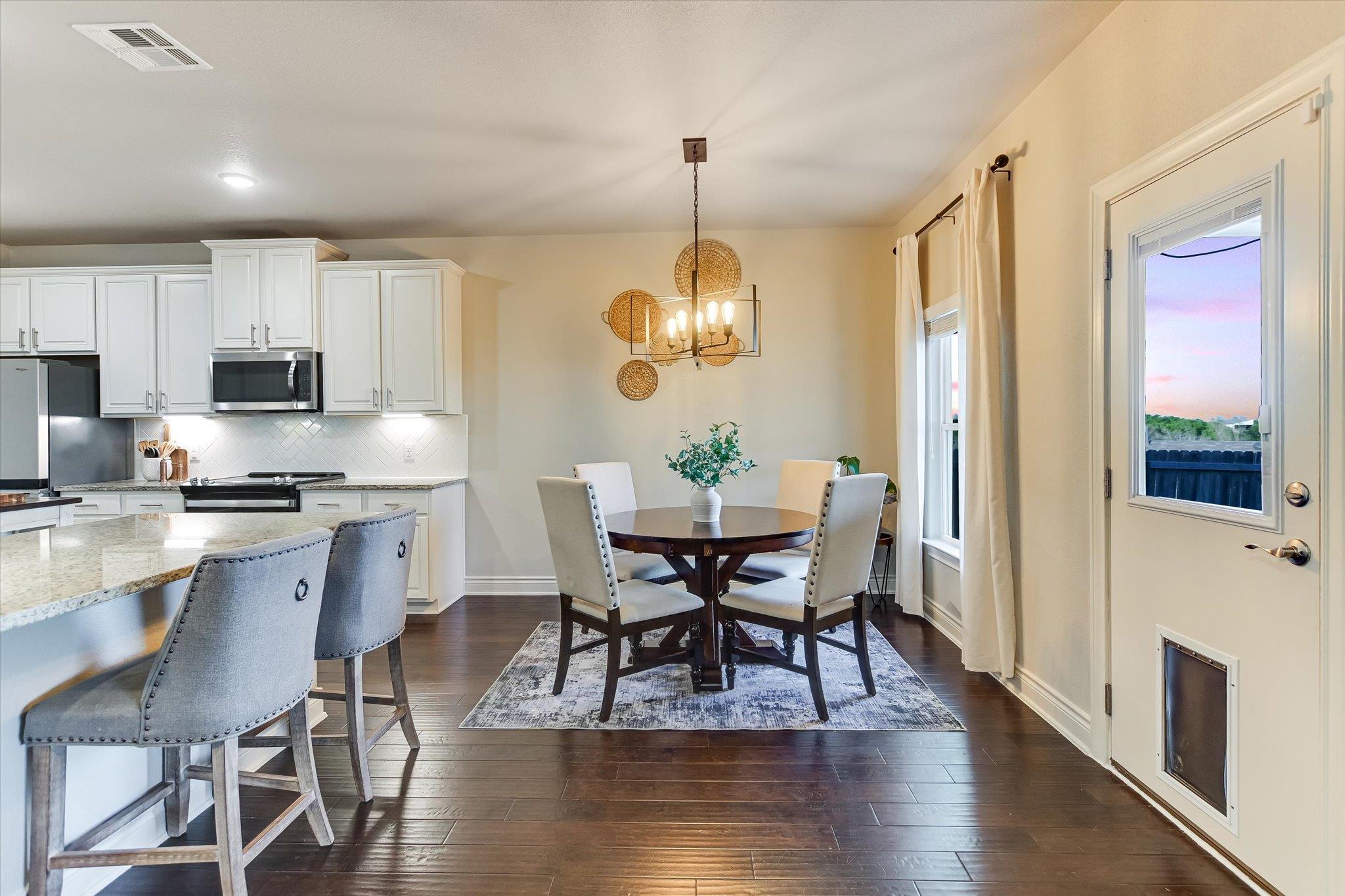 Manor, Texas 78653, United States, 4 Bedrooms Bedrooms, ,3 BathroomsBathrooms,Residential,Active,93241