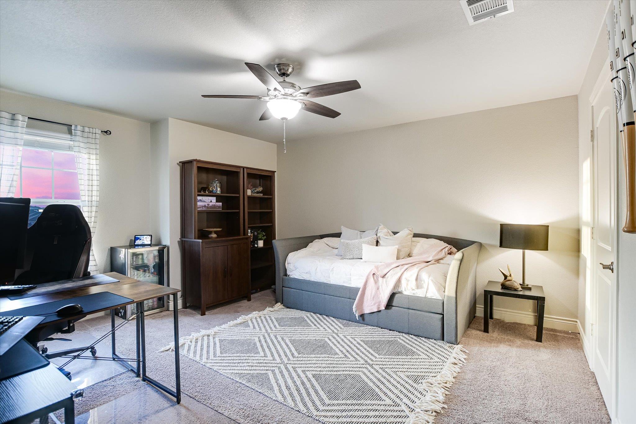Manor, Texas 78653, United States, 4 Bedrooms Bedrooms, ,3 BathroomsBathrooms,Residential,Active,93241
