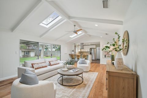 Photo of 3005 White Rock DR, Austin, TX 78757 (MLS # 9467952)