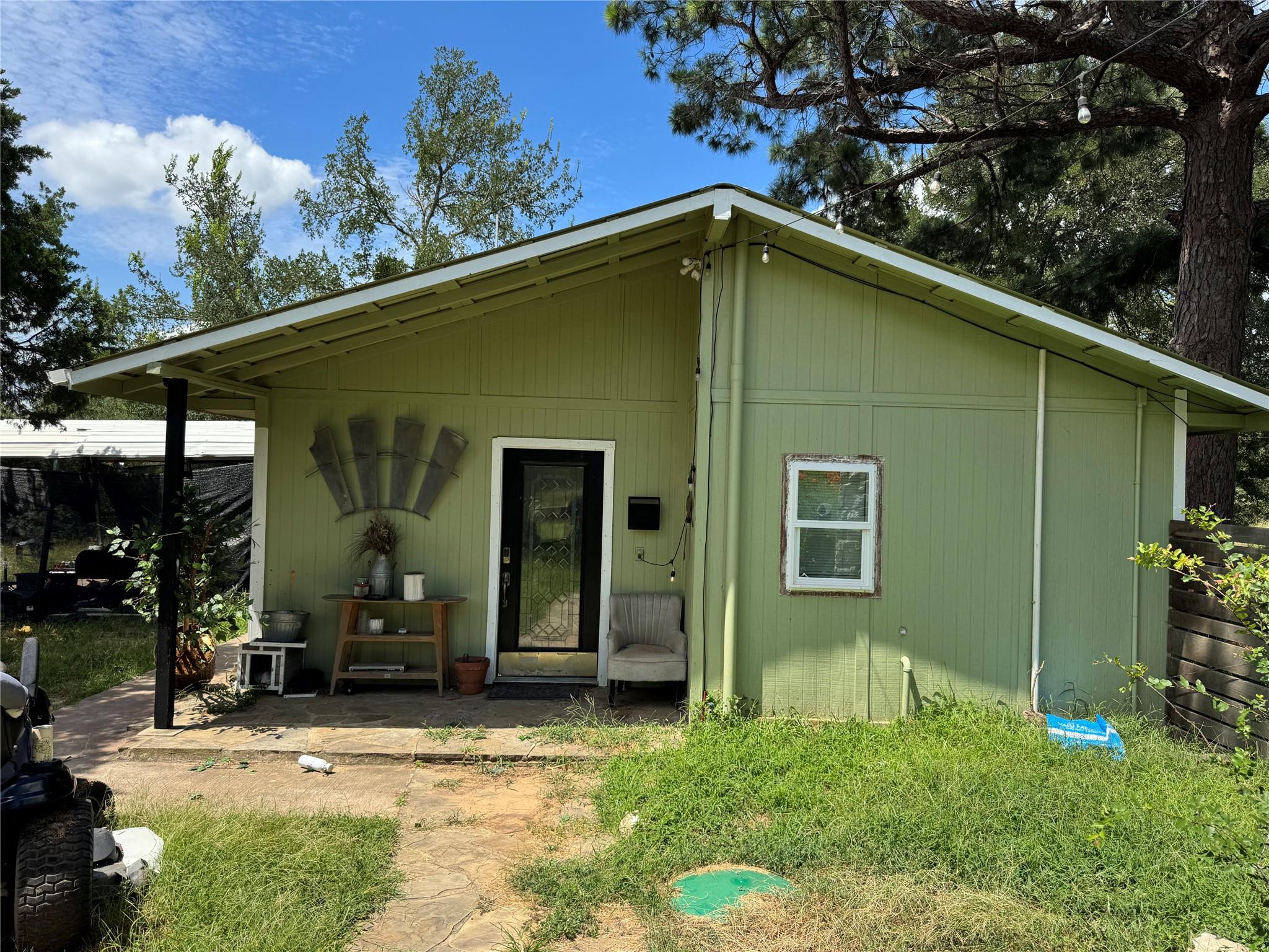 112 Michele DR