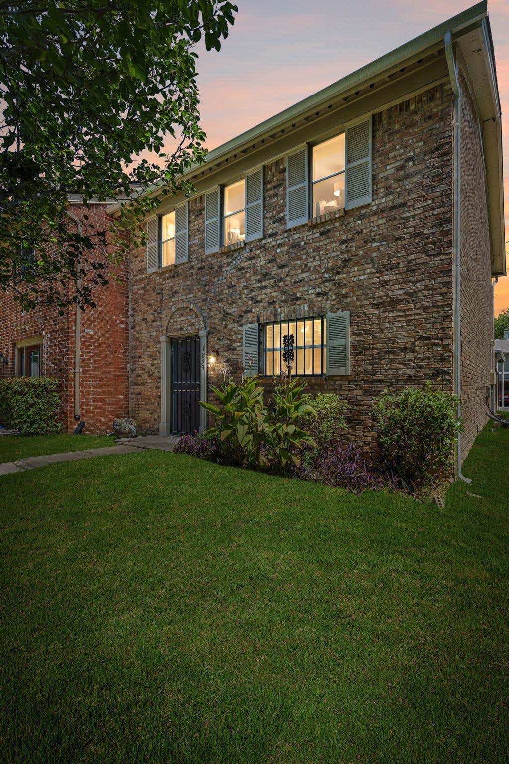 Photo of 1853 Coronado Hills DR, Austin, TX 78752 (MLS # 1151003)