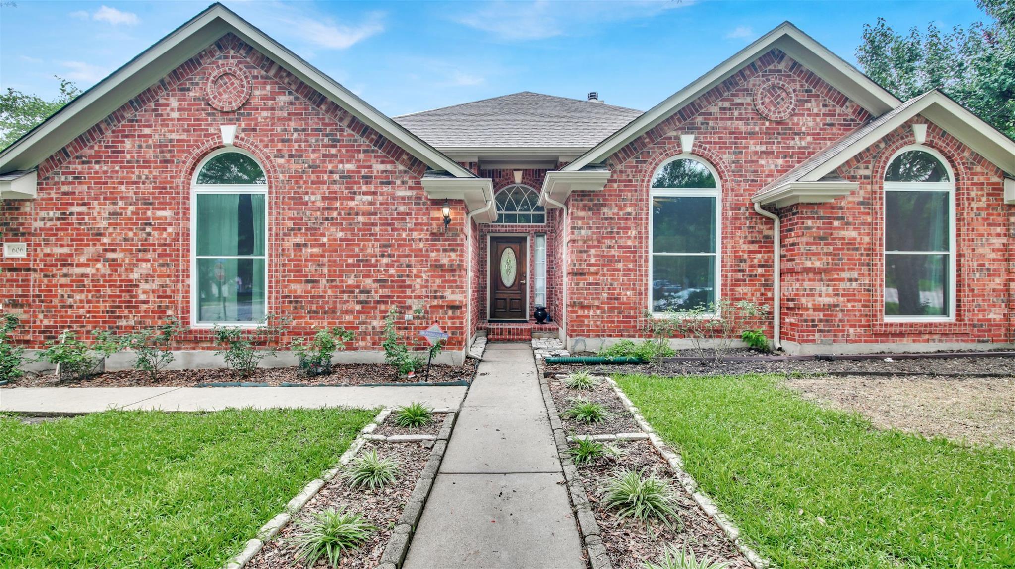 606 Dundalk Bay CV