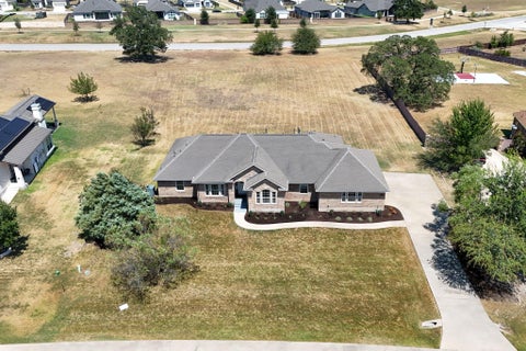 Photo of 268 Chisholm TRL, Bastrop, TX 78602 (MLS # 6299230)