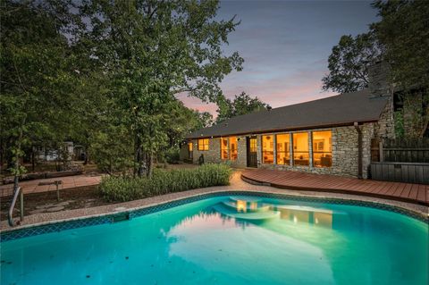Photo of 3402 Split Rock TRL, Austin, TX 78739 (MLS # 1377440)