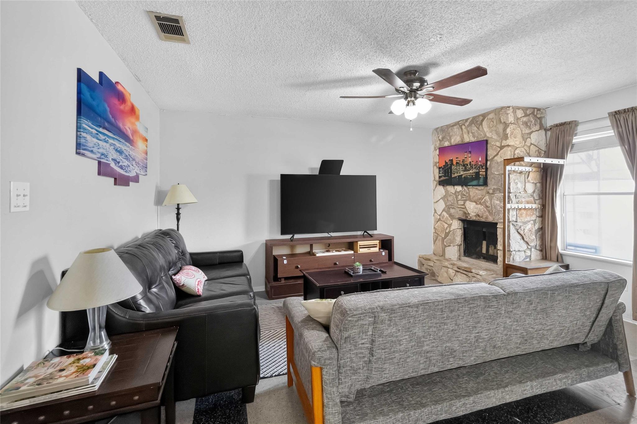 811 Bracewood CIR