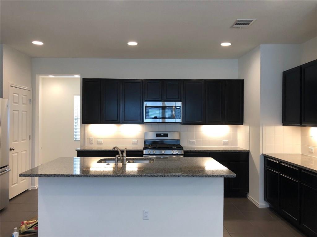 533 Sweetwood LN