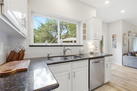 Tiny photo for 6500 Walebridge LN, Austin, TX 78739 (MLS # 8208580)
