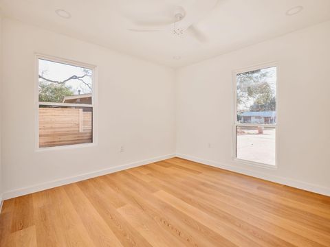 Tiny photo for 620 Amesbury LN, Austin, TX 78752 (MLS # 6243367)