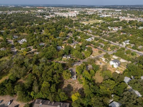 Tiny photo for 300 Pecan DR, Austin, TX 78753 (MLS # 1347769)