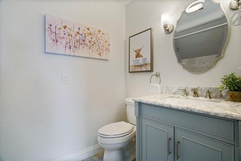 Tiny photo for 186 World of Tennis Sq SQ #186, Lakeway, TX 78738 (MLS # 9701034)