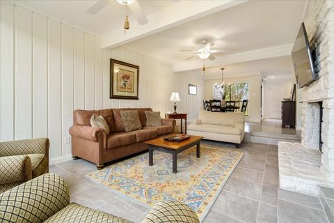 Tiny photo for 186 World of Tennis Sq SQ #186, Lakeway, TX 78738 (MLS # 9701034)