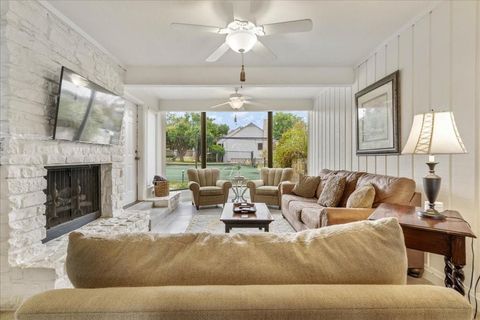 Tiny photo for 186 World of Tennis Sq SQ #186, Lakeway, TX 78738 (MLS # 9701034)