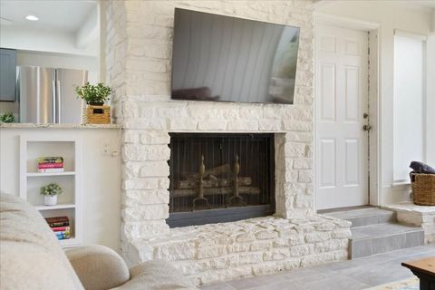 Tiny photo for 186 World of Tennis Sq SQ #186, Lakeway, TX 78738 (MLS # 9701034)