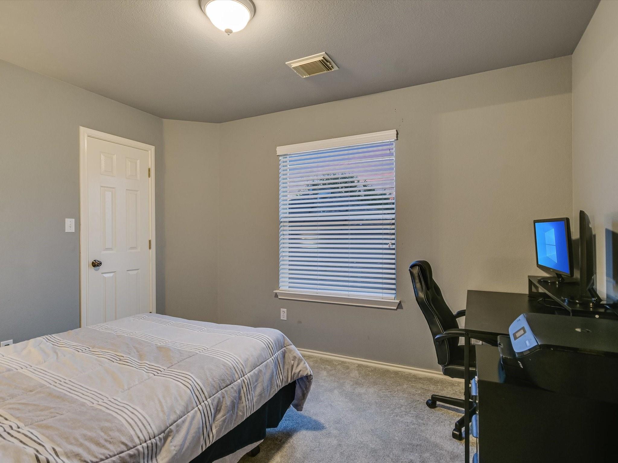 Pflugerville, Texas 78660, United States, 3 Bedrooms Bedrooms, ,3 BathroomsBathrooms,Residential,Pending,35319