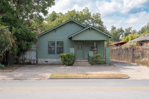 Photo of 2703 E Cesar Chavez ST, Austin, TX 78702 (MLS # 3854219)