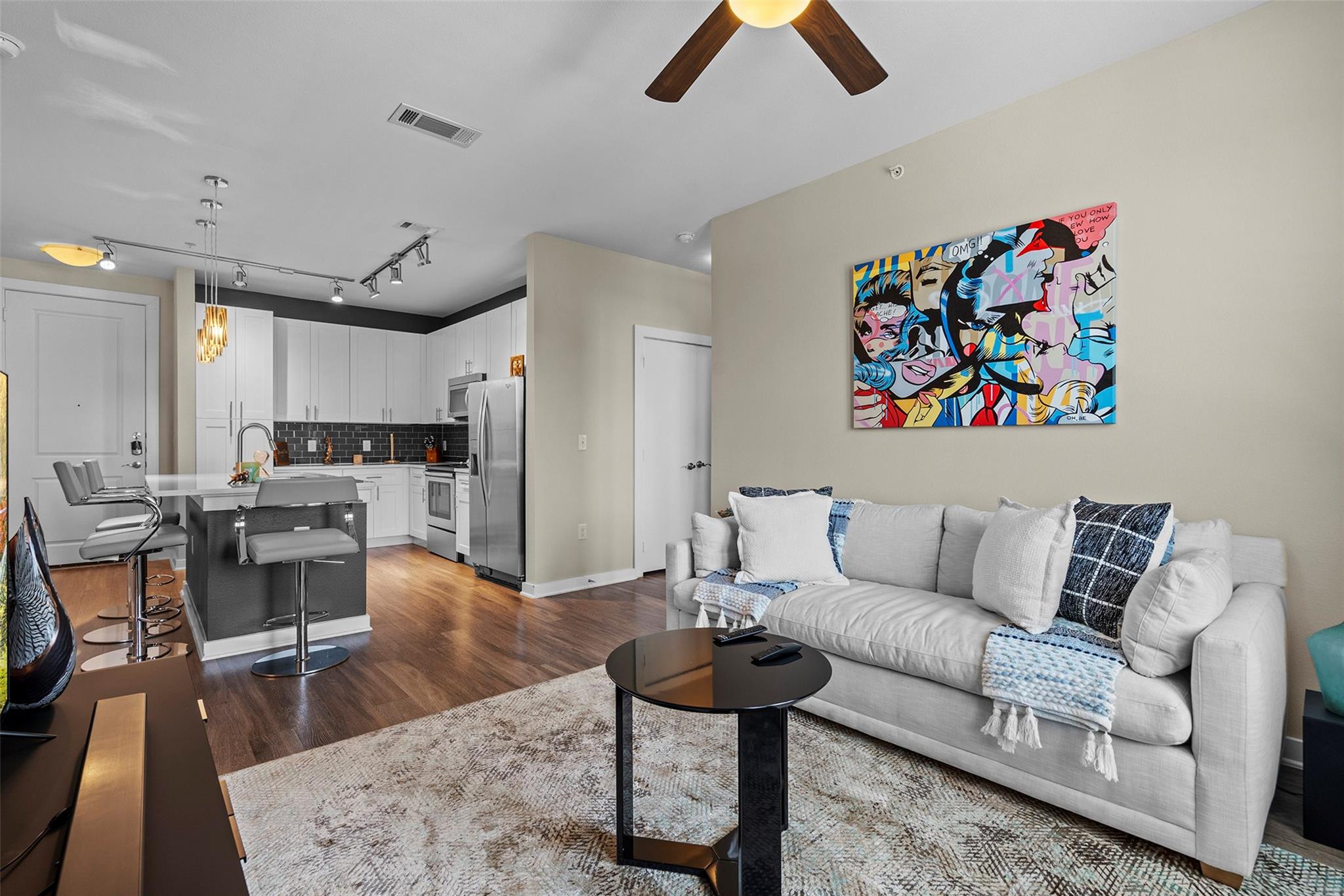 1900 Barton Springs RD 5027