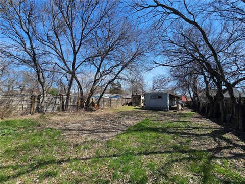 Tiny photo for 516 Montopolis DR, Austin, TX 78741 (MLS # 2689112)