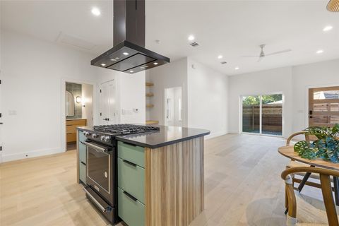 Tiny photo for 1209 Canterbury ST, Austin, TX 78702 (MLS # 3744206)