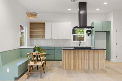 Tiny photo for 1209 Canterbury ST, Austin, TX 78702 (MLS # 3744206)