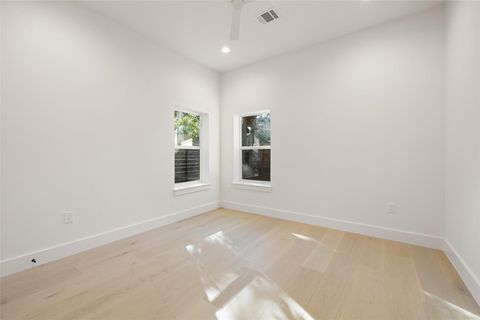 Tiny photo for 1209 Canterbury ST, Austin, TX 78702 (MLS # 3744206)