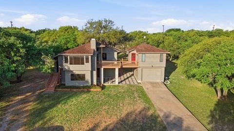 Photo of 406 Coventry RD, Spicewood, TX 78669 (MLS # 7975789)