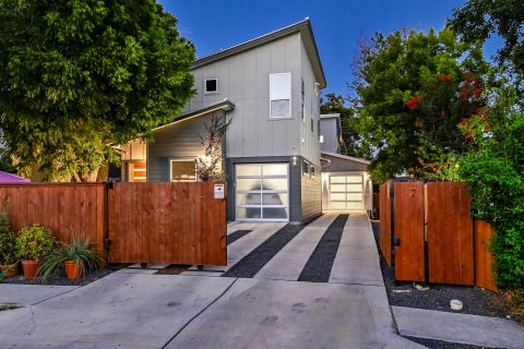 Photo of 1131 Map ST #2, Austin, TX 78721 (MLS # 5684481)