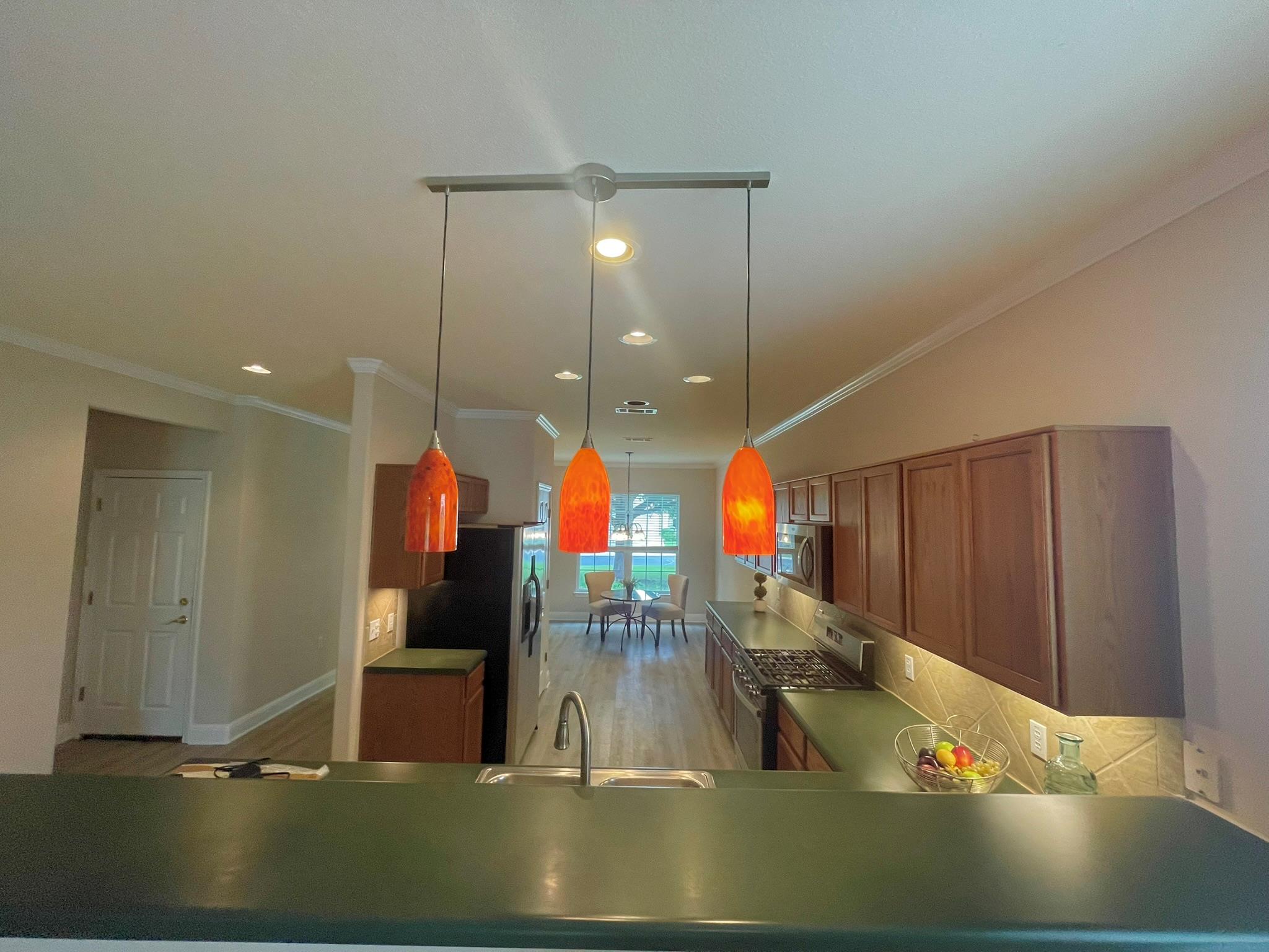 209 Crockett LOOP