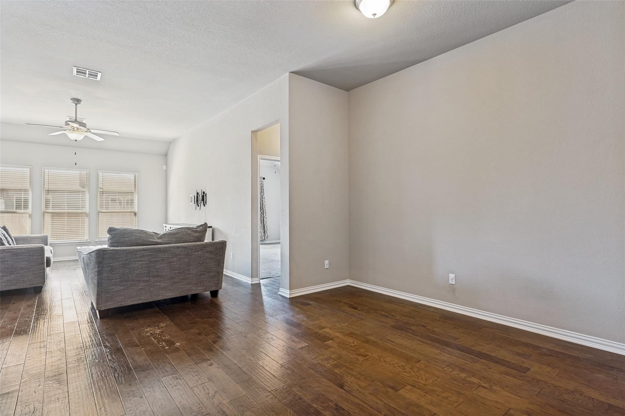 2224 Bonavista WAY