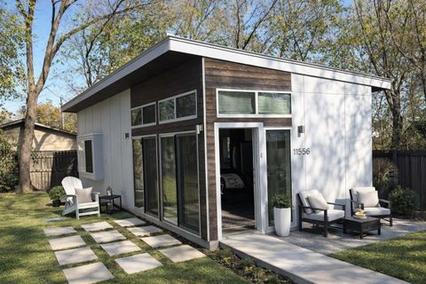 Photo of 1155 Perry RD #B, Austin, TX 78721 (MLS # 6561992)